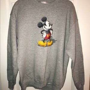 Vintage Disney Mickey sweatshirt!
